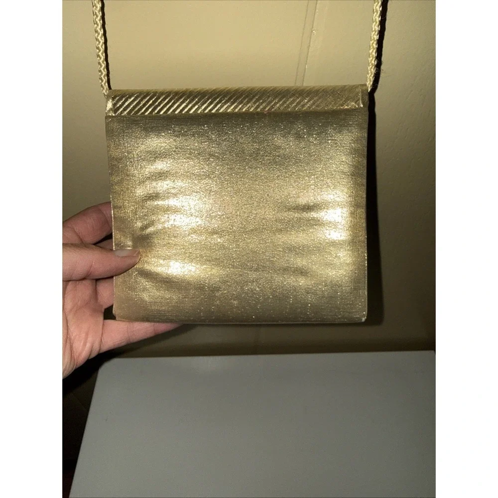 La Regale Ltd Vintage Gold Purse